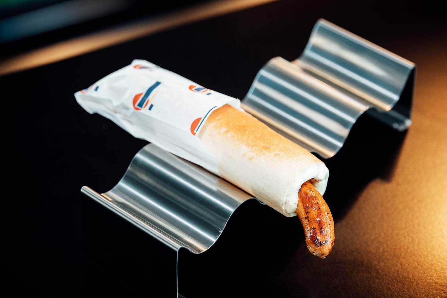 Lun hotdog hos Atto Sport og Spil i Vejle